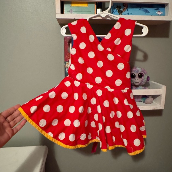 Minnie and Donald Duck reversible dress beautiful worn once - Picture 2 of 5